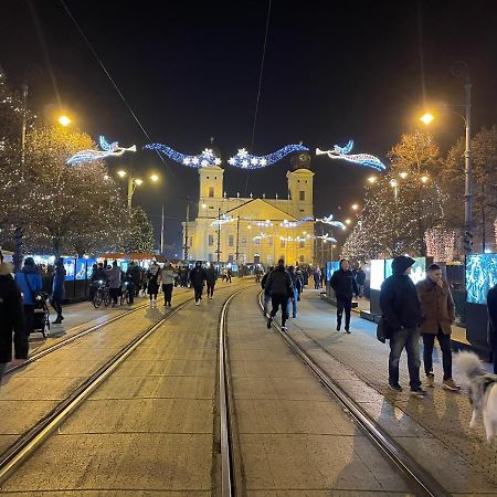 Central Palace Apartman Ντέμπρετσεν Εξωτερικό φωτογραφία