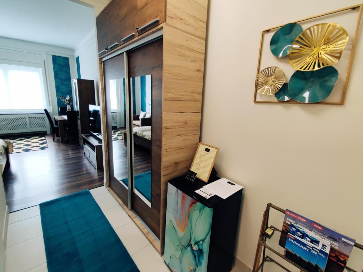 Central Palace Apartman Ντέμπρετσεν Εξωτερικό φωτογραφία