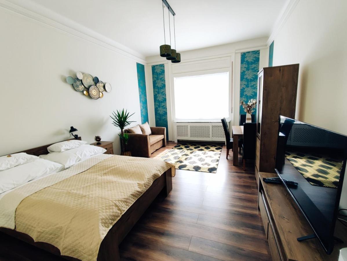 Central Palace Apartman Ντέμπρετσεν Εξωτερικό φωτογραφία