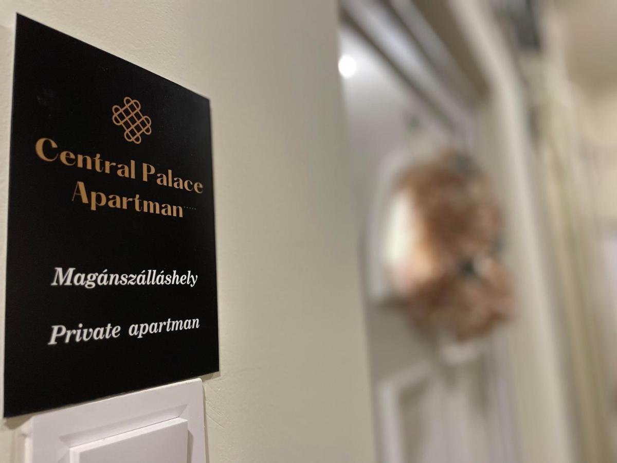 Central Palace Apartman Ντέμπρετσεν Εξωτερικό φωτογραφία